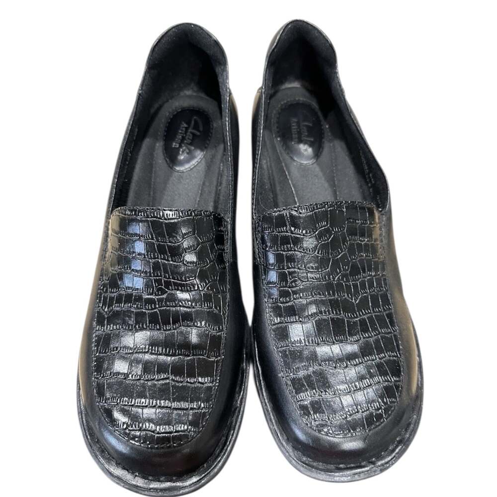 Clarks Artisan Mill Square Crocodile Black Embossed Comfort Loafers, Women's 7.5